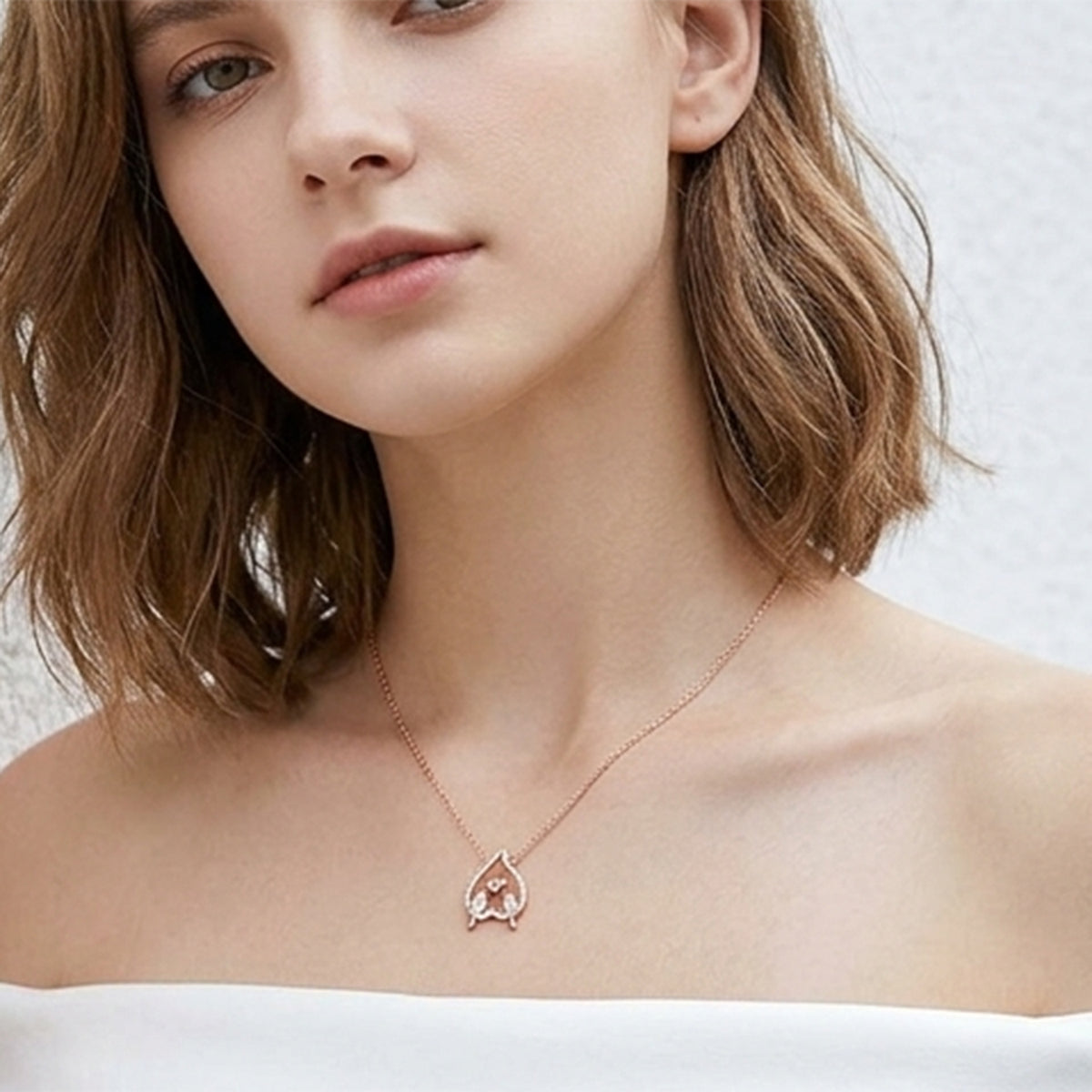 Birdie Necklace