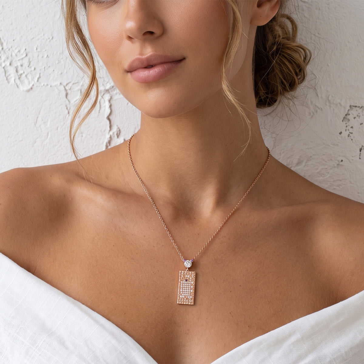 Vera Necklace