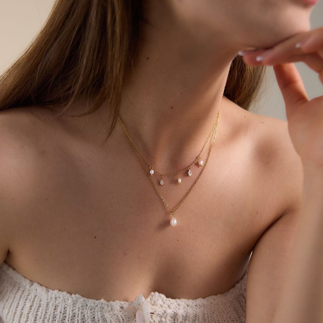 Isla Necklace