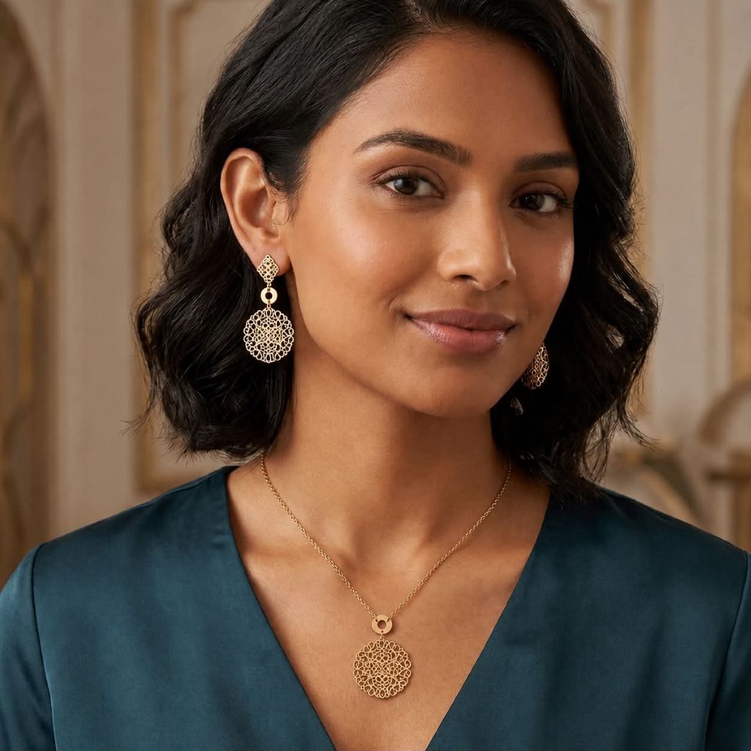 Ornate Jewellery Set - Necklace, Earrings, Bracelet